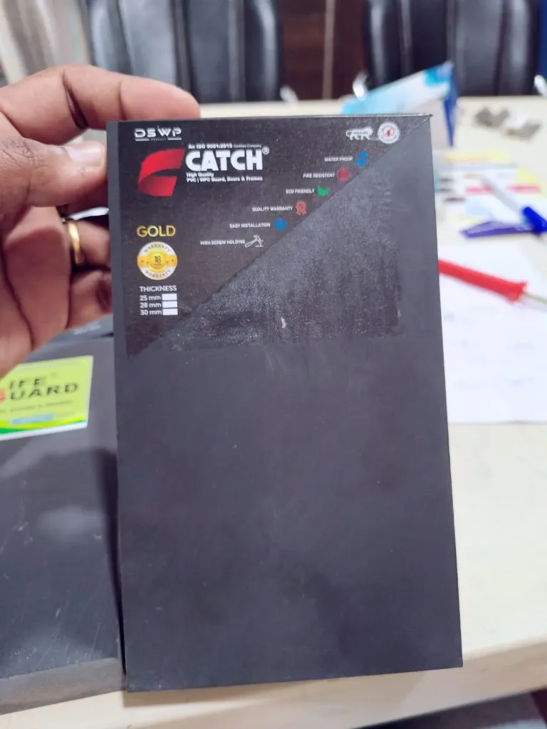 Catch WPC Door- 30mm (Black/Brown)