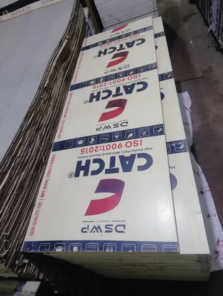 Catch WPC Door- 28mm (White/Ivory)